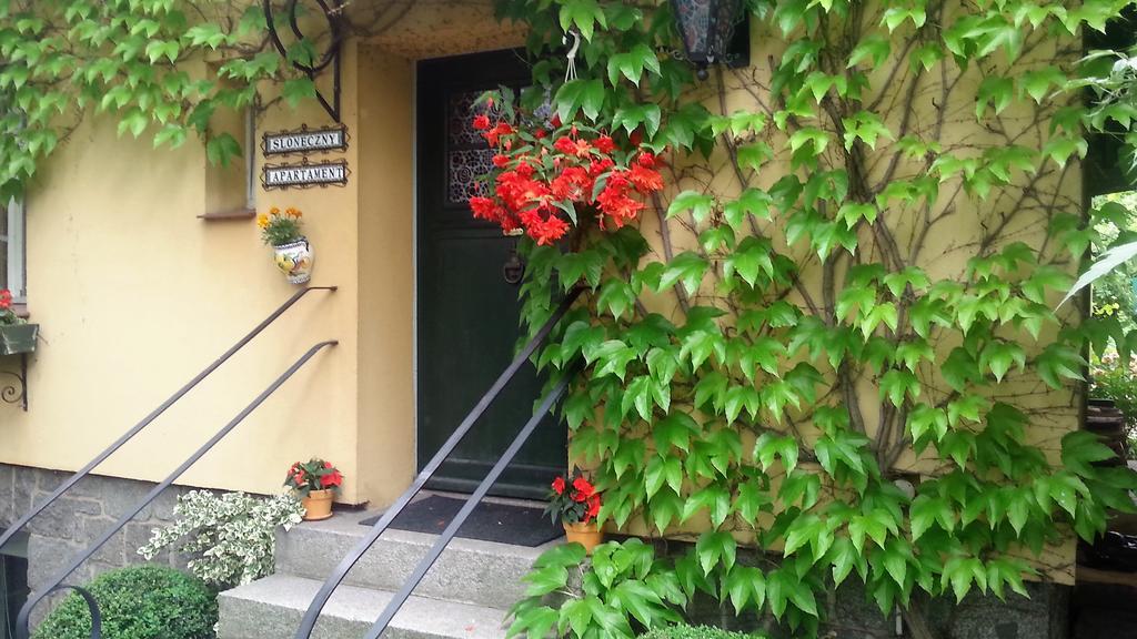 Sloneczne Apartamenty Собутка Экстерьер фото